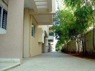 Stopovers Serviced Apartments - Hebbal バンガロール エクステリア 写真